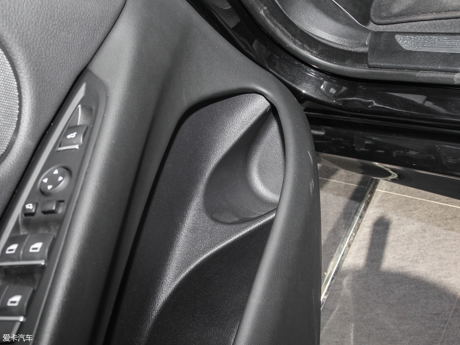 2017RX6 xDrive28i