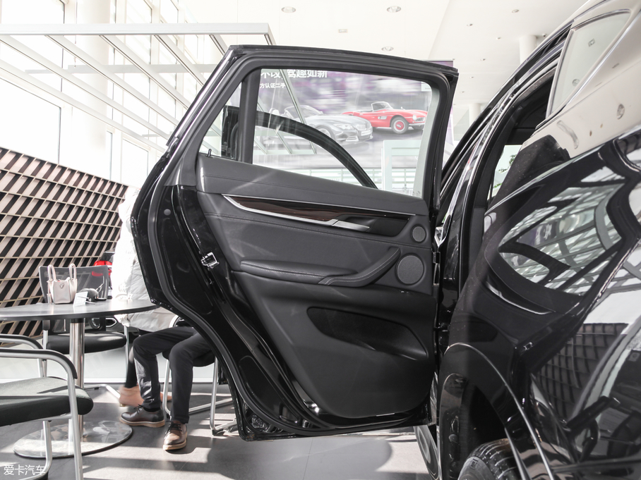 2017RX6 xDrive28i