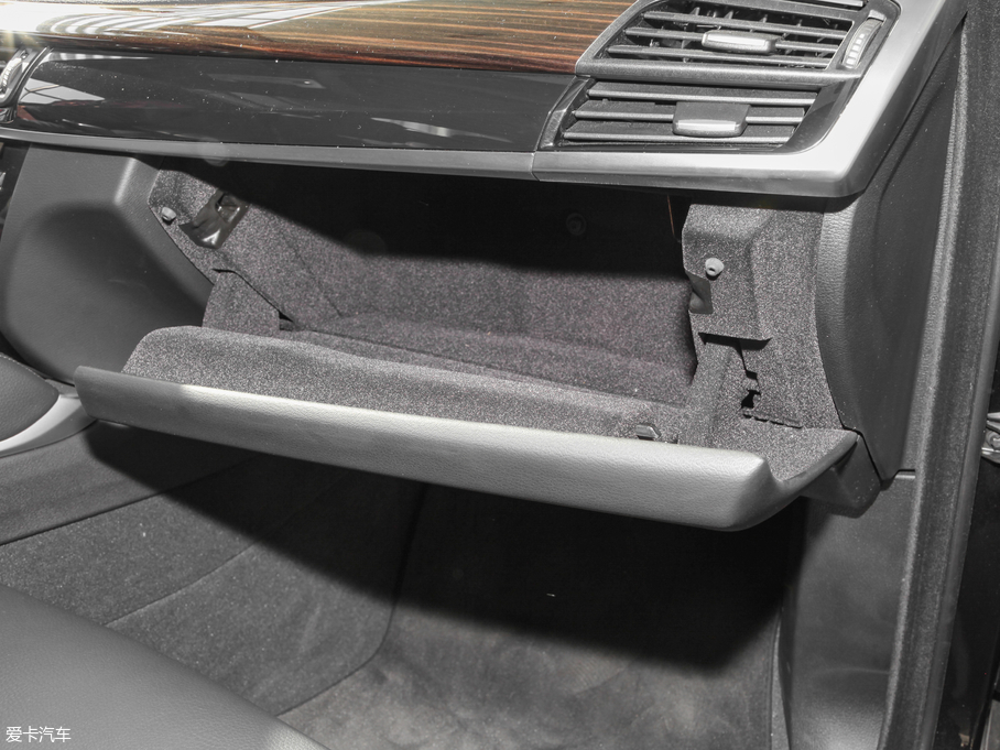 2017RX6 xDrive28i