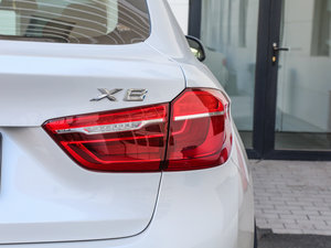 2015xDrive28i ^