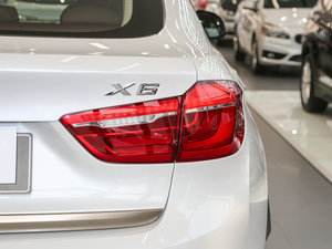 2017款xDrive28i 尾灯
