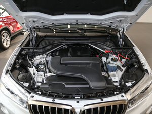 2017款xDrive28i 发动机