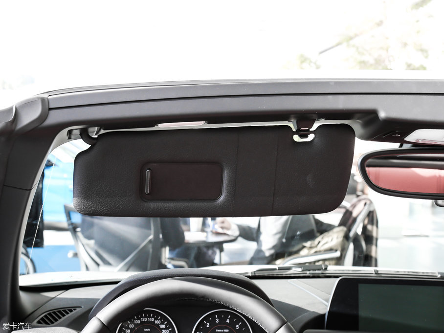 2017R2ϵ 220i M\(yn)(dng)