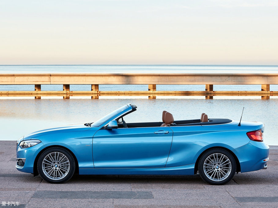 2017R2ϵ 230i Convertible