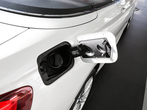 2017220i M\(yn)(dng) w