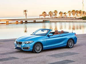 2017230i Convertible w^