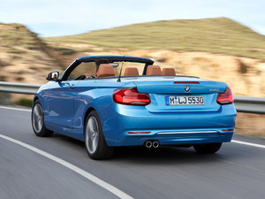 2017230i Convertible w^