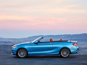 2017230i Convertible w^