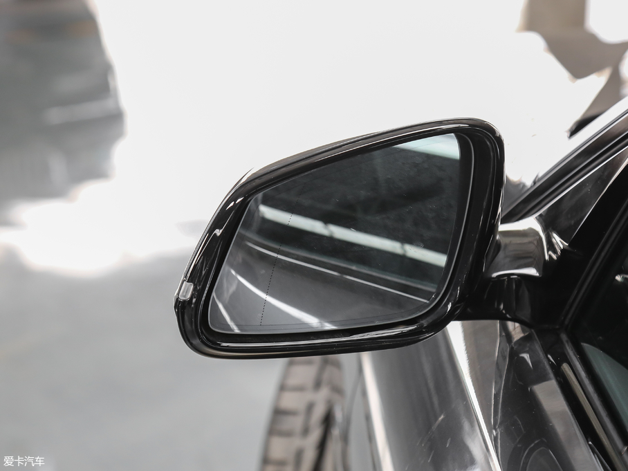 2017��R4ϵ 430i M�\�����b