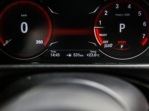 2017440i xDrive M\b п؅^