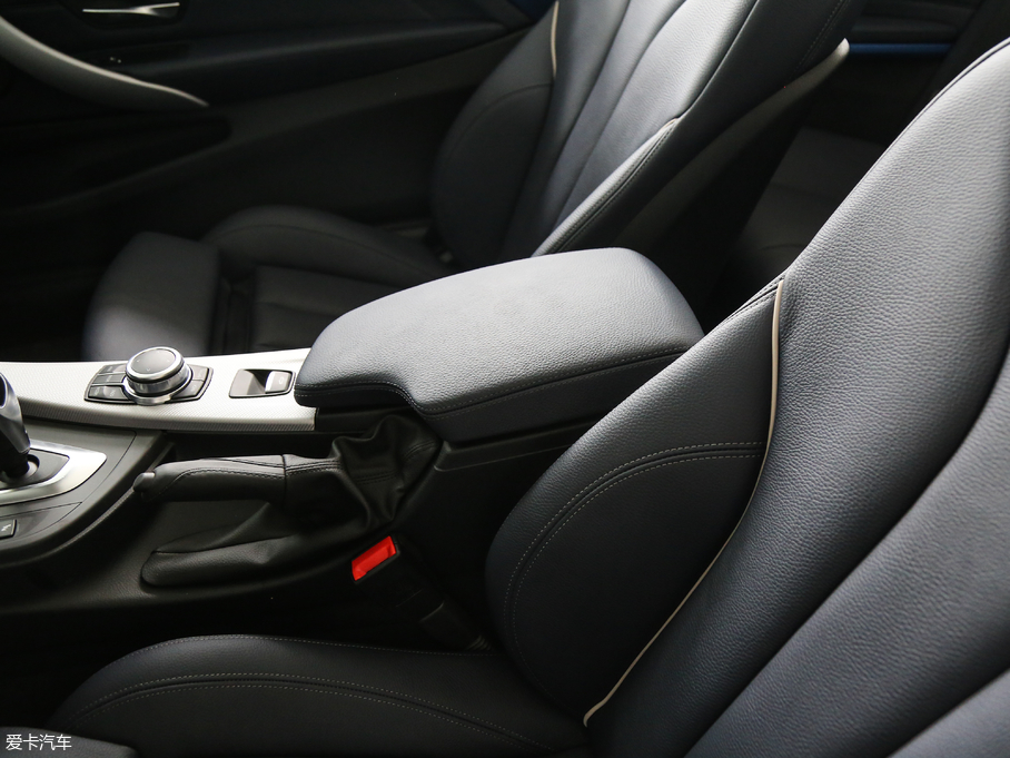 2017R4ϵ 425i M\(yn)(dng)b