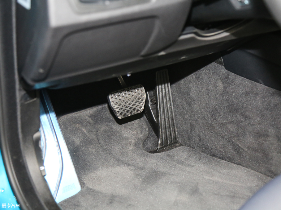 2017R4ϵ 425i M\b