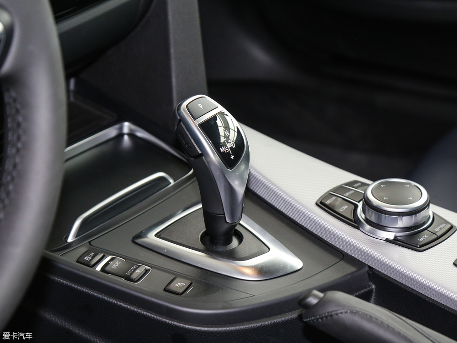 2017R4ϵ 425i M\(yn)(dng)b