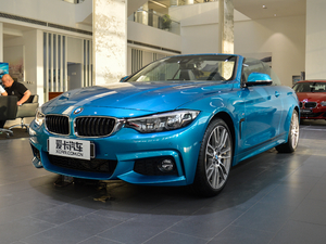 2017款430i M运动套装 左前45度