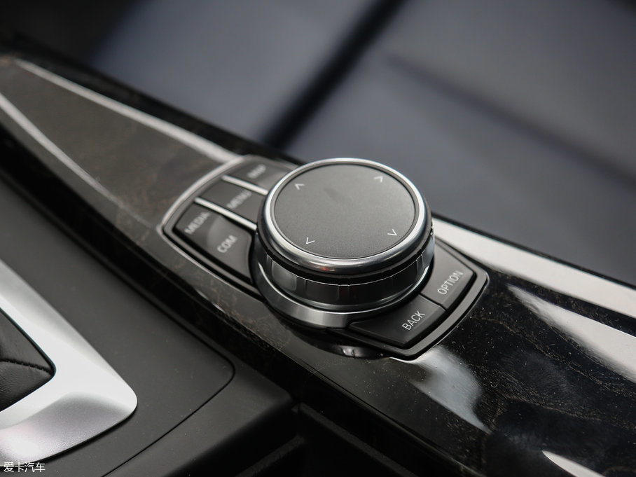 2017R4ϵT 430i M\b