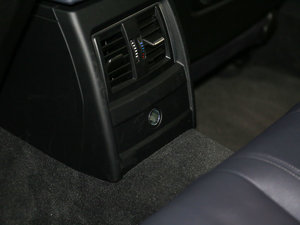 2017425i M\(yn)(dng)b g