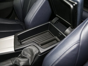 2017425i M\(yn)(dng)b g