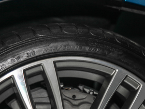2017款440i xDrive M运动套装 轮胎尺寸