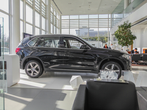 2017��xDrive40e ���w���^