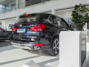 2017��xDrive40e ���w���^