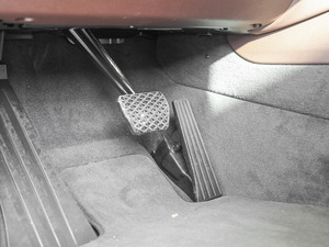 2017��xDrive40e �п؅^