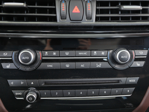 2017��xDrive40e ���{�{��