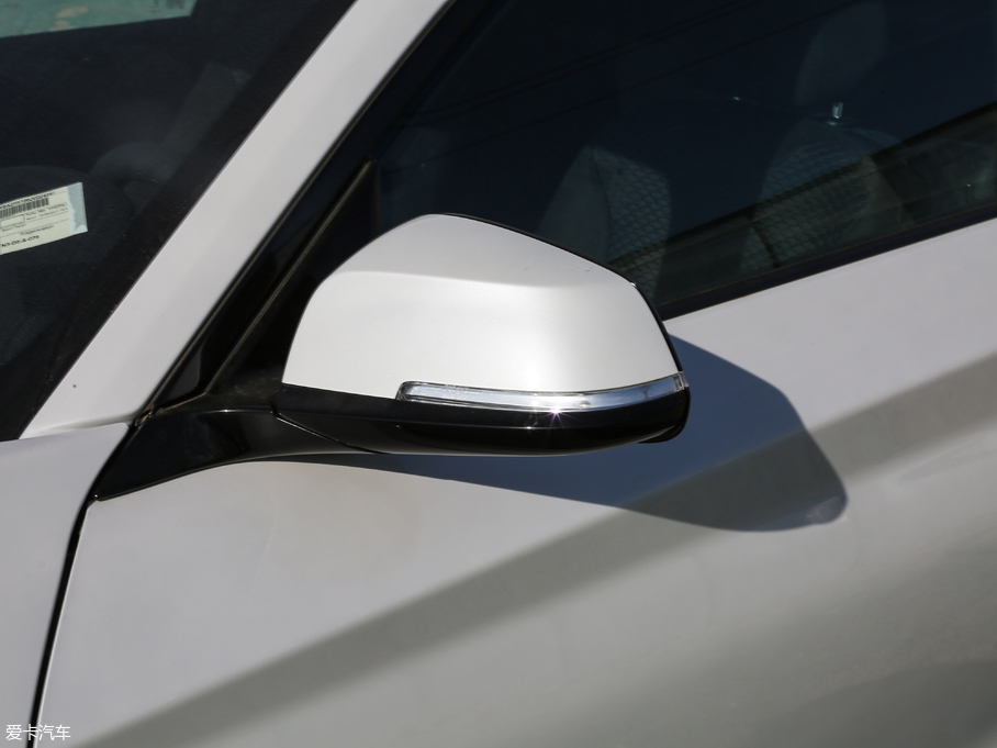 2018R2ϵpT 225i  M\b