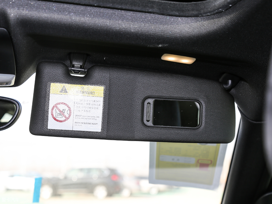 2018R2ϵpT 225i  M\(yn)(dng)b