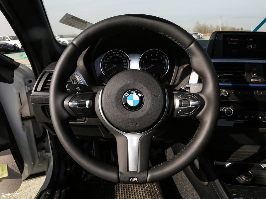 2018R2ϵpT 225i  M\b