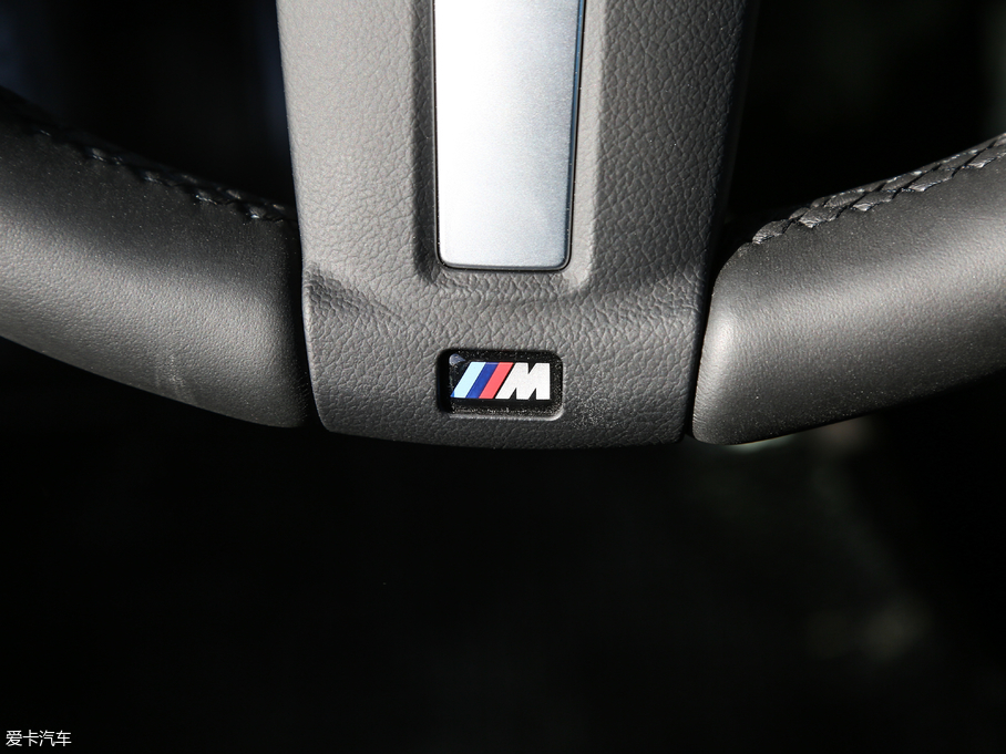 2018R2ϵpT 225i  M\b