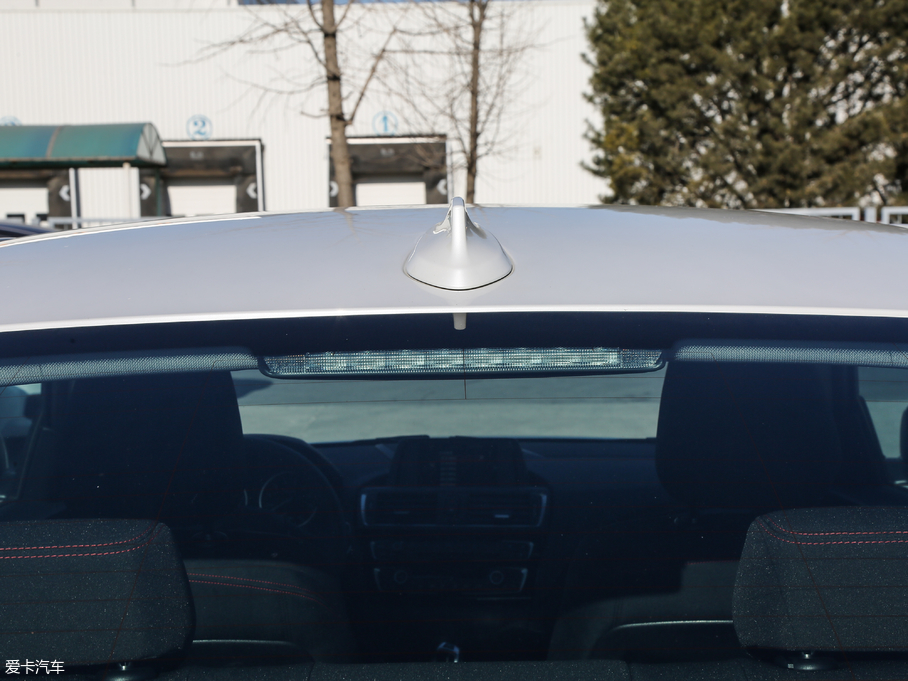 2018R2ϵpT 220i \OӋb