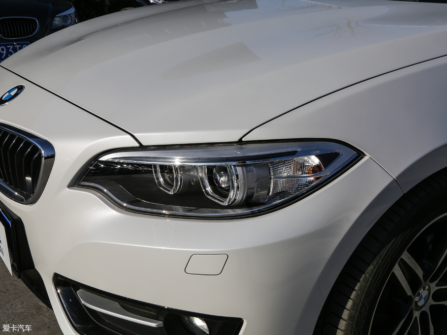 2018R2ϵpT 220i \OӋb