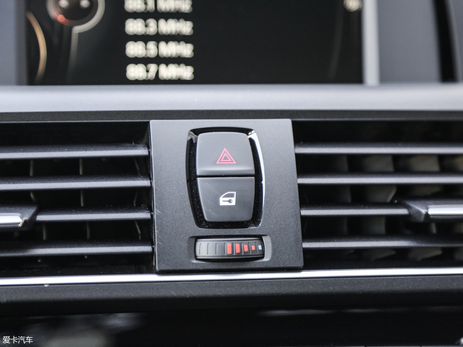 2018R2ϵpT 220i \OӋb