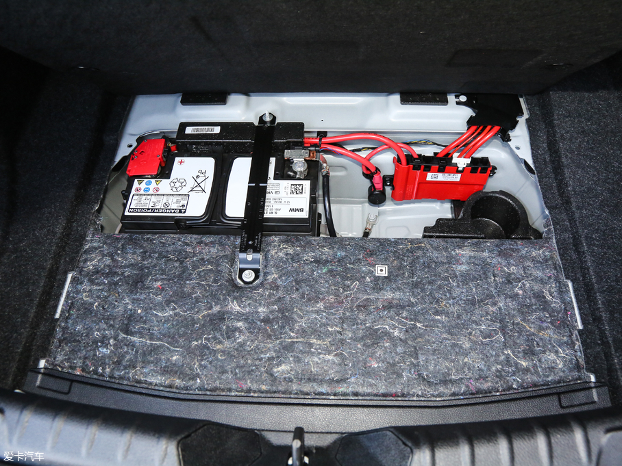 2018R2ϵpT 220i \OӋb