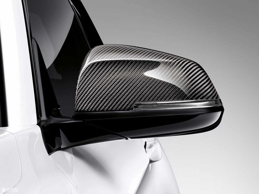 2018��R2ϵ�p�T M240i M Performance �؄e��