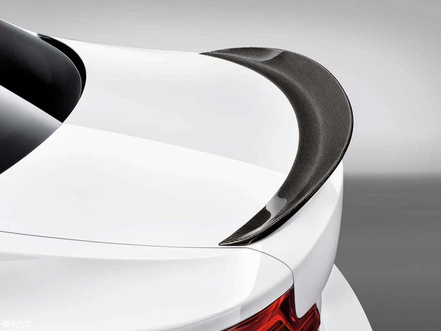 2018R2ϵpT M240i M Performance ؄e