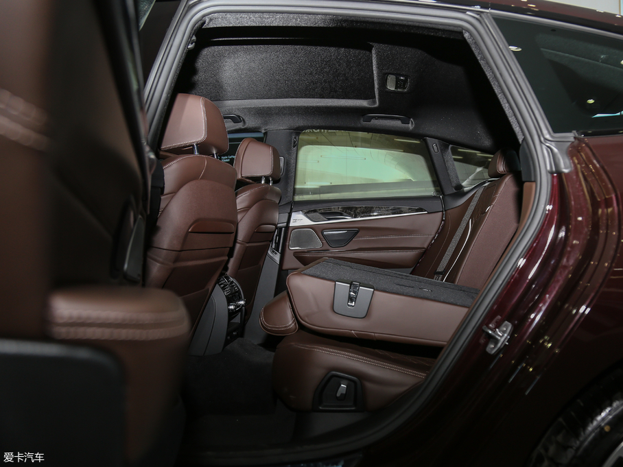 2018R6ϵGT 640i xDrive M\b