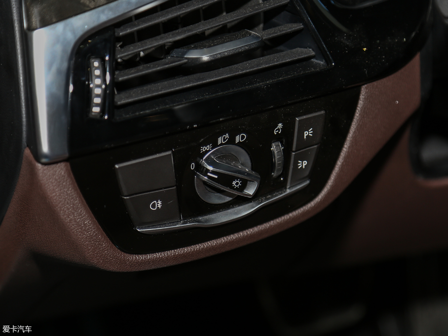 2018R6ϵGT 640i xDrive M\b