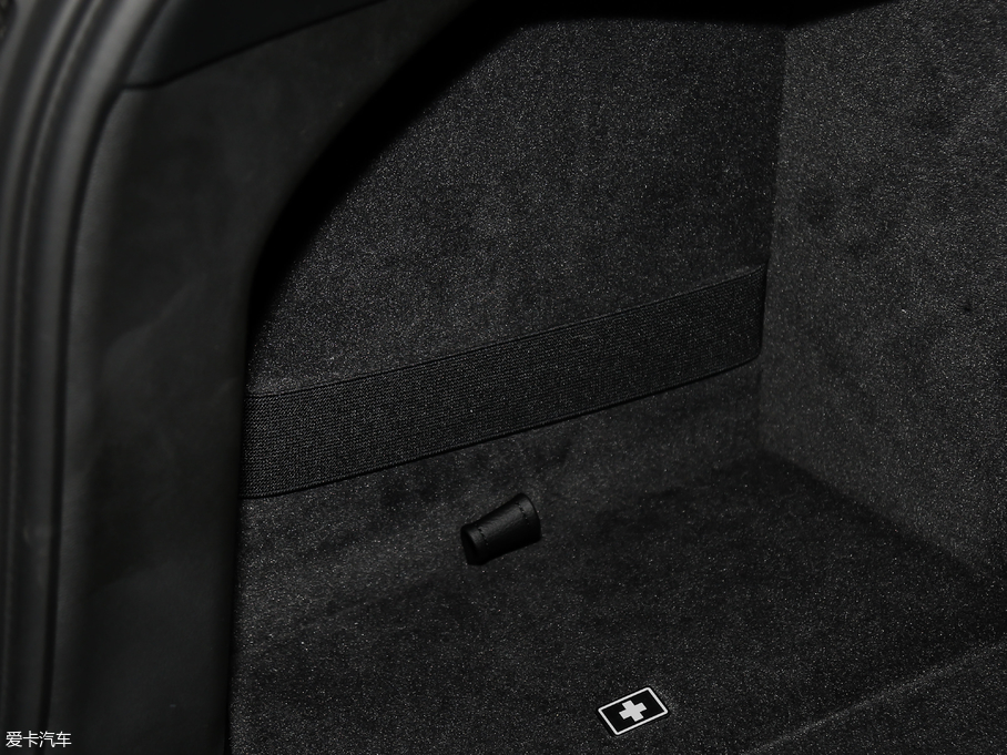 2018R6ϵGT 640i xDrive M\b