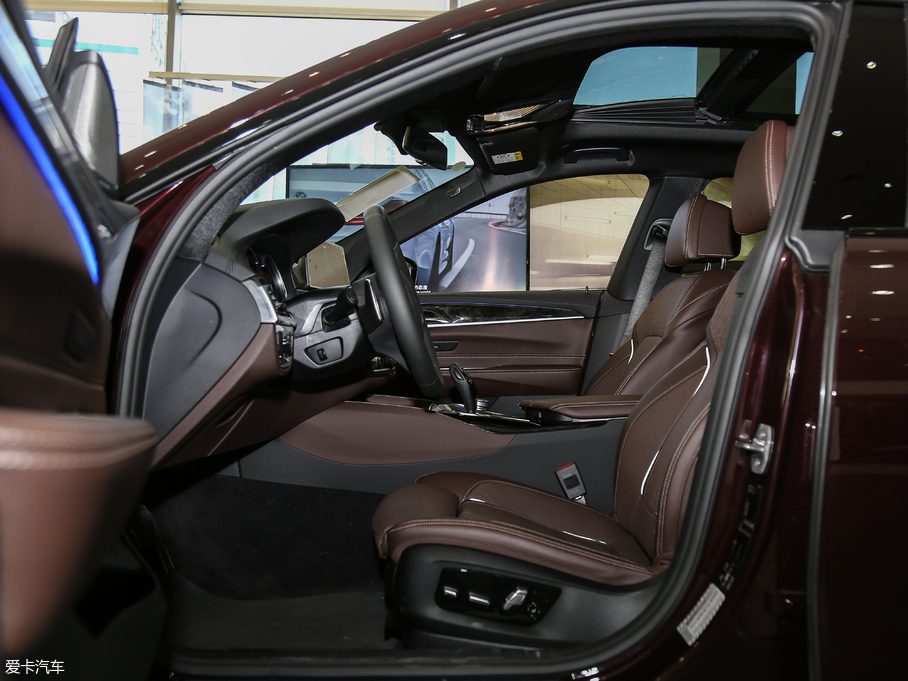 2018R6ϵGT 640i xDrive M\b