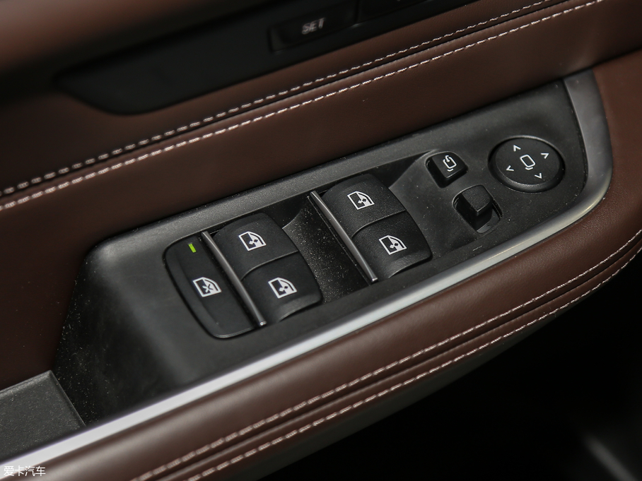 2018R6ϵGT 640i xDrive M\b