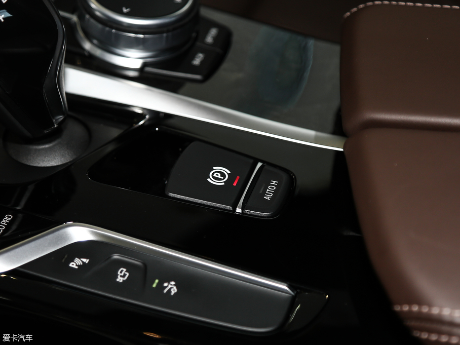 2018R6ϵGT 640i xDrive M\b