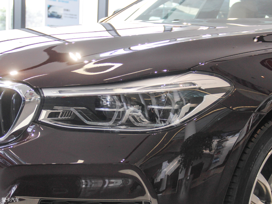 2018R6ϵGT 630i M\b