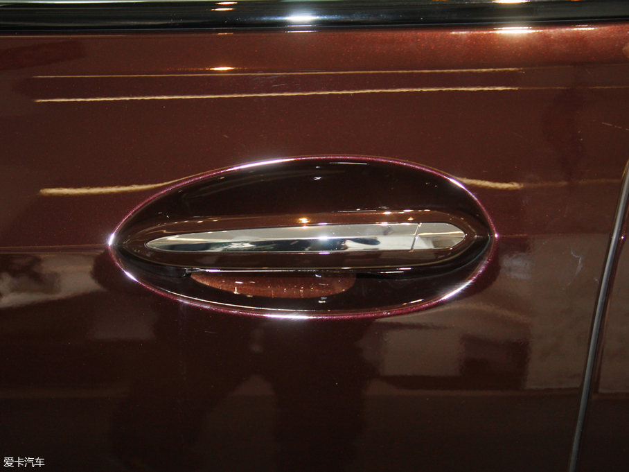 2018R6ϵGT 630i M\b