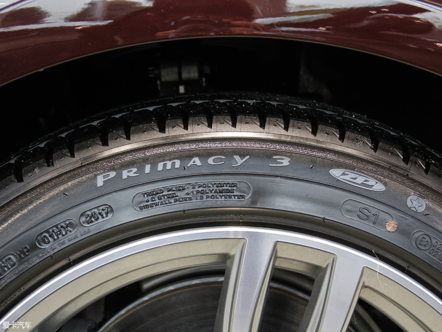 2018R6ϵGT 630i M\b