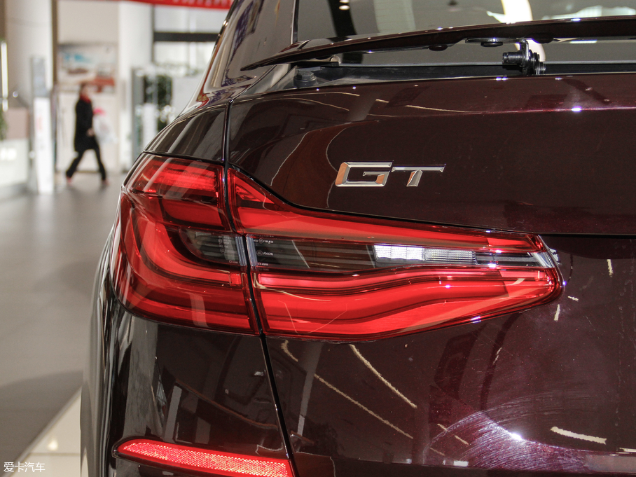 2018R6ϵGT 630i M\b