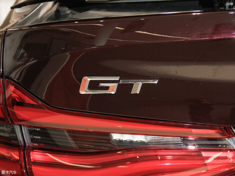2018R6ϵGT 630i M\b