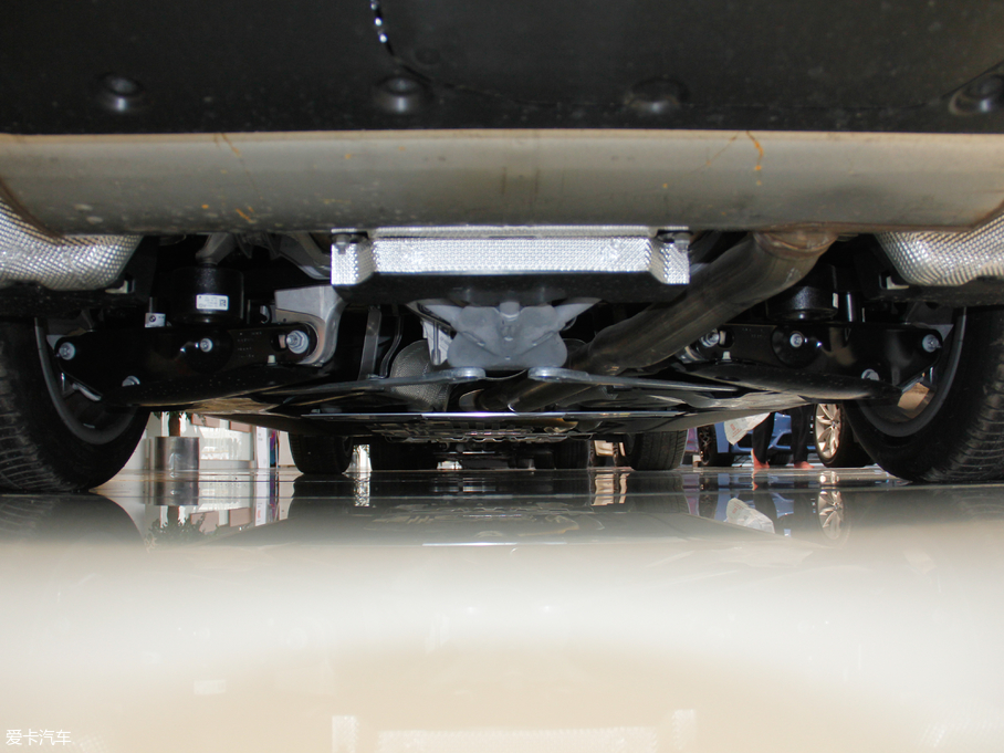 2018R6ϵGT 630i M\b