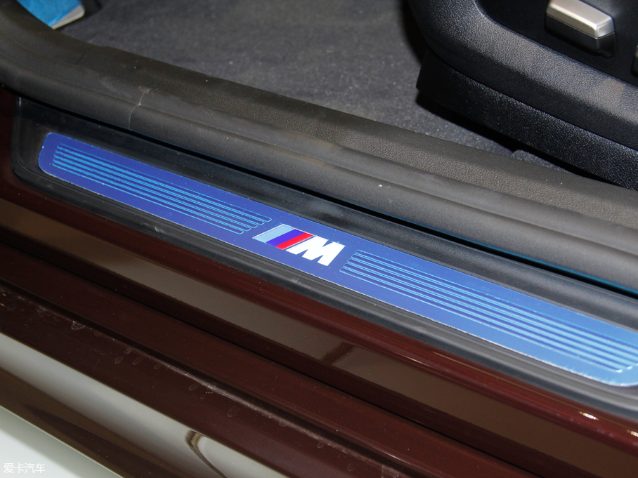 2018R6ϵGT 630i M\b