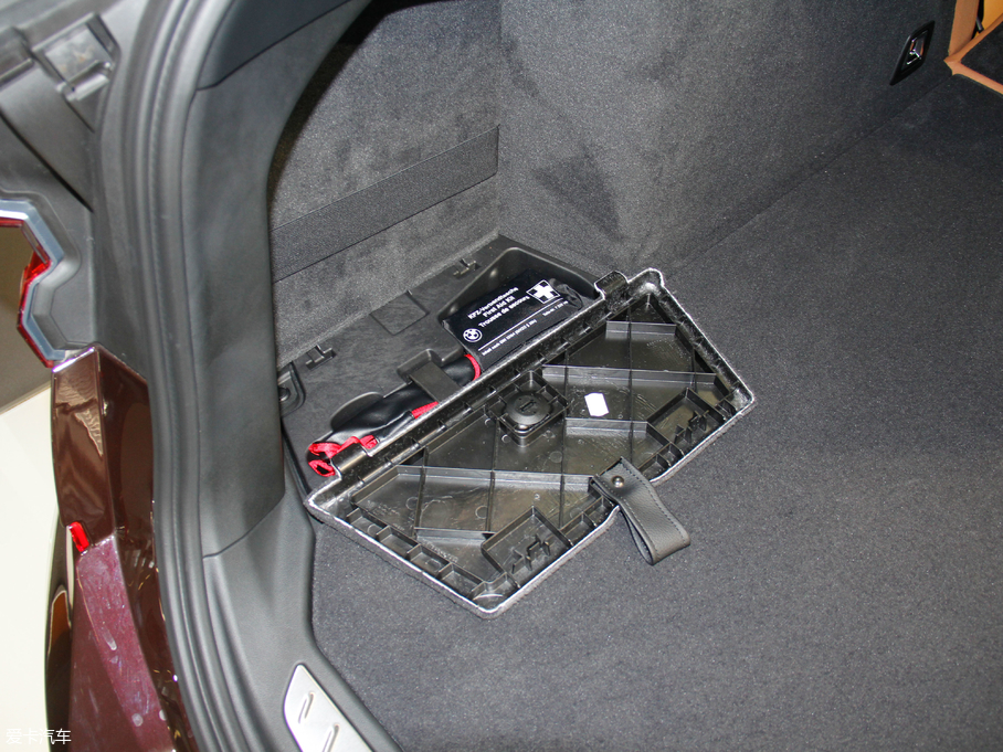 2018R6ϵGT 630i M\b